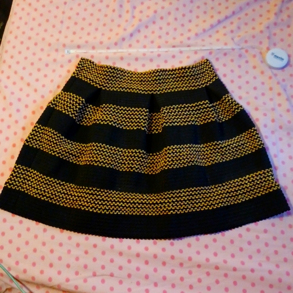 Black & gold pleated mini skirt
